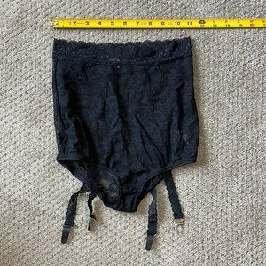 Black lace high waisted garder/underwear